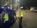 Beri Jaminan Rasa Aman, Polsek Asemrowo Gelar Patroli Mobile di Malam Hari