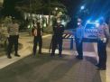 Polsek Kenjeran Gelar Patroli Malam di Pemukiman Pantai Mentari, Sampaikan Himbauan Waspada Orang Tak Dikenal