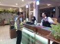Satsabhara Polres Tanjung Perak Patroli Dialogis ke Hotel Pacific