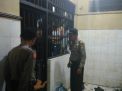 Polsek Kenjeran Cek Rutin Tahanan Usai Apel Malam
