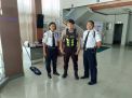 Satsabhara Polres Tanjung Perak Patroli Bank BRI,Titip Pesan Waspada 3C