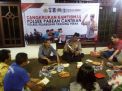 Gelar Cangkrukan Bersama Warga, Babinkamtibmas Perak Timur Sosialisasikan SPKT Door To Door
