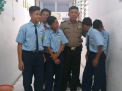Babinkamtibmas Bongkaran Sampaikan Pesan Rajin Belajar Dalam Rabu Narsis