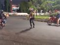 Antisipasi Kecelakaan, Satlantas Polres Tanjung Perak Lakukan Pengaturan Malam