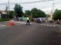 Unit Lantas Polsek Kenjeran Laksanakan Pengaturan Pagi Cegah Kemacetan