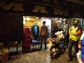 Polsek Krembangan Gelar Operasi Pemberlakuan Jam Malam di Warkop-Warkop Bersama Anggota Satpol PP