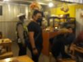 Polsek Asemrowo Bersama Linmas Datangi Warung-Warung Untuk Terapkan Aturan Jam Malam