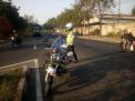 Satlantas Polres Tanjung Perak Laksanakan Pengaturan Pagi di Margomulyo-Kalianak