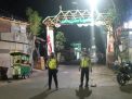 Polsek Asemrowo Gelar Patroli Malam di Pemukiman, Sampaikan Pesan Waspada Orang Tak Dikenal