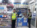 Polsek Pabean Cantikan Gelar Patroli Malam di Mini Market, Antisipasi Kriminalitas