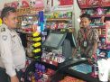 Babinkamtibmas Kedung Cowek Sampaikan Pesan Kamtibmas Ke Pekerja Mini Market