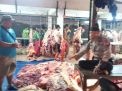 Babinkamtibmas Sidotopo Lakukan Pemantauan Aktivitas Penyembelihan Hewan di RPH