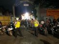 Polsek Asemrowo Lakukan Pengamanan Resepsi Pernikahan Warga