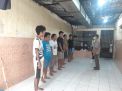 Antisipasi Tahanan Sakit, Polsek Krembangan Lakukan Pengecekan Pagi