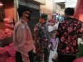 Babinkamtibmas Nyamplungan Sampaikan Himbauan Wajib Masker Ke Pedagang Pasar