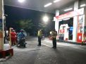 Pantau Keamanan SPBU, Polsek Pabean Cantikan Lakukan Patroli Malam
