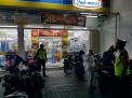 Pantau Keamanan Mini Market, Polsek Pabean Cantikan Lakukan Patroli Malam