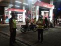 Polsek Pabean Cantikan Lakukan Patroli Malam di SPBU, Sampaikan Pesan Waspada 3C