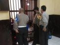 Cegah Penyelundupan Barang Terlarang, Polsek Pabean Cantikan Cek Ruang Tahanan