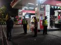Patroli SPBU, Polsek Pabean Cantikan Ingatkan Waspada Kriminalitas & Uang Palsu