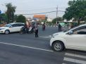 Unit Lantas Polsek Kenjeran Gelar Pengaturan Pagi Berikan Pelayanan Kepada Pekerja