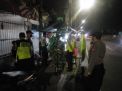 Polsek Krembangan Gelar Operasi Pemberlakuan Jam Malam di Warkop-Warkop Diikuti Penertiban Masker