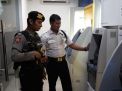 Patroli Kantor Bank, Satsabhara Polres Tanjung Perak Sampaikan Pesan Waspada 3C