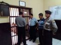 Pastikan Kesehatan Tahanan, Polsek Pabean Cantikan Lakukan Pengecekan Setiap Hari