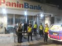 Unit Lantas & Unit Sabhara Polsek Pabean Cantikan Patroli Malam di Kantor Bank