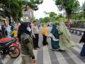 Babinkamtibmas Polsek Semampir Pam Wisatawan Religi Ampel
