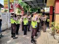 Polsek Asemrowo Gelar Pelatihan Baris Berbaris Dalam Rangka Program Kamis Pak Polis