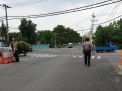 Unit Lantas & Unit Sabhara Polsek Kenjeran Berikan Pelayanan Melalui Pengaturan Pagi
