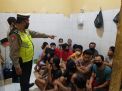 Polsek Asemrowo Cegah Tahanan Kabur Melalui Pengecekan Pagi & Malam