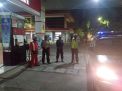 Polsek Asemrowo Patroli SPBU, Sampaikan Himbauan Waspada 3C & Uang Palsu