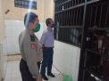 Antisipasi Tahanan Sakit, Polsek Kenjeran Lakukan Pengecekan Rutin Pagi & Malam