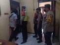 Polsek Semampir Lakukan Pengecekan Rutin Ruang Tahanan Pagi, Cegah Penyelundupan Narkoba