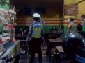 Polsek Asemrowo Gelar Operasi Pemberlakuan Jam Malam Diikuti Penertiban Masker
