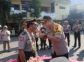 Kapolres Tanjung Perak Pimpin Upacara Pelepasan Anggota Pensiun