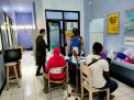 Babinkamtibmas Pegirian Kawal Vaksinasi Covid-19 di Puskesmas Pegirian