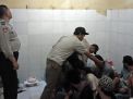 Antisipasi Tahanan Kabur, Polsek Asemrowo Lakukan Pengecekan Pagi & Malam