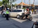 Unit Lantas Polsek Asemrowo Lakukan Pengaturan Pagi Berikan Pelayanan Kepada Masyarakat