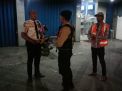 Satsabhara Polres Tanjung Perak Gelar Patroli Perbankan di Malam Hari, Titipkan Pesan Waspada 3C
