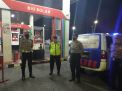 Patroli di SPBU, Polsek Asemrowo Sampaikan Himbauan Waspada Uang Palsu