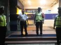 Pantau Keamanan di Kantor Bank, Polsek Pabean Cantikan Lakukan Patroli Malam