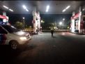 Patroli Malam di SPBU, Polsek Pabean Cantikan Sampaikan Pesan Waspada Uang Palsu