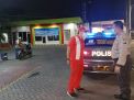 Personil Polsek Krembangan Lakukan Patroli Malam di SPBU, Antisipasi Kerawanan