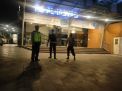 Personil Polsek Pabean Cantikan Patroli Malam Rumah Sakit Al Irsyad, Cegah Pengambilan Jasad Pasien Covid-19