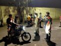 Polres Tanjung Perak Gelar Patroli Skala Besar Diikuti Razia Masker di Terowongan Jembatan Suramadu