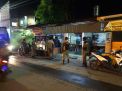 Polsek Semampir Lakukan Operasi Pemberlakuan Jam Malam Dengan Sasaran Warung & Toko