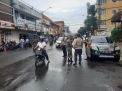Kapolsek Pabean Cantikan Pimpin Personil Gabungan Gelar Operasi Masker di Jalan KH Mas Mansyur